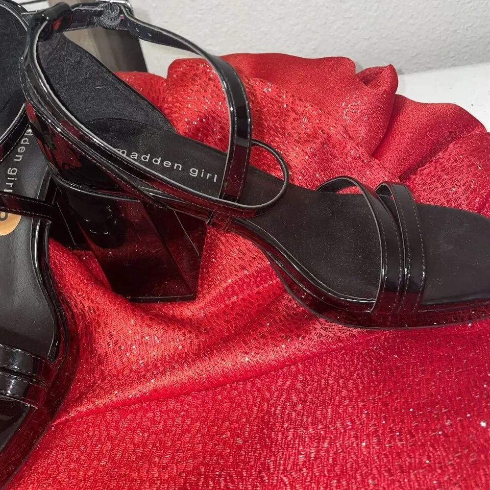 Steve Madden Girls Jana Heeled Sandal 8 Black Patent Block Heel Buckle Oskar
